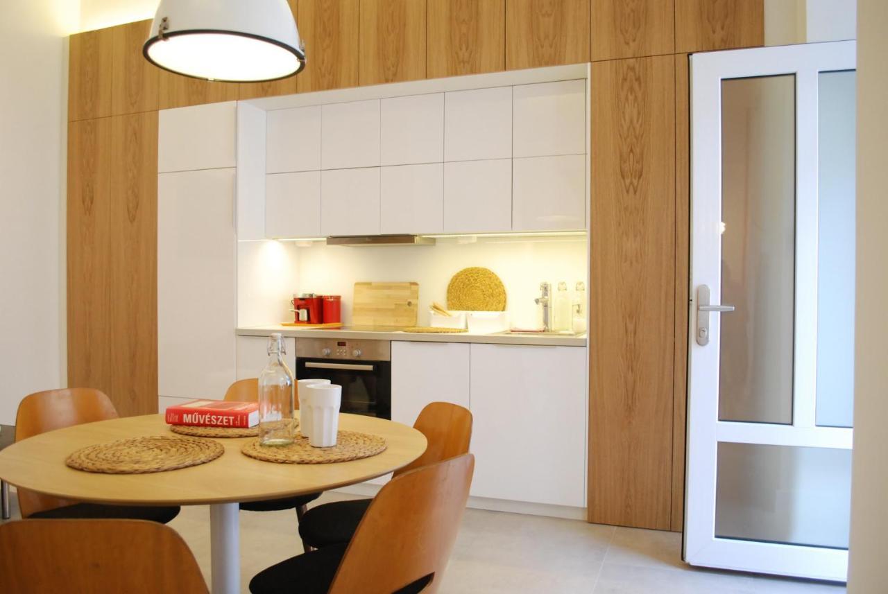 בודפשט Stylish Studios Apartment In The City Center With Air Conditioning מראה חיצוני תמונה