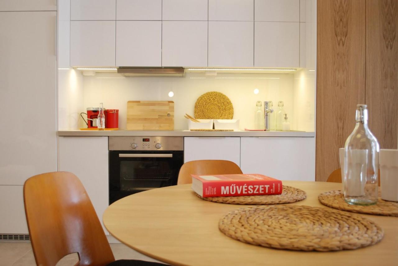 בודפשט Stylish Studios Apartment In The City Center With Air Conditioning מראה חיצוני תמונה